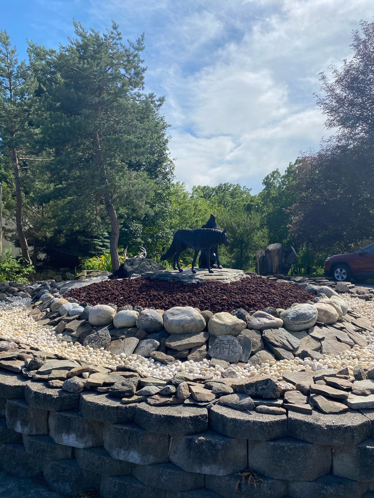 The finished stone rings and statues